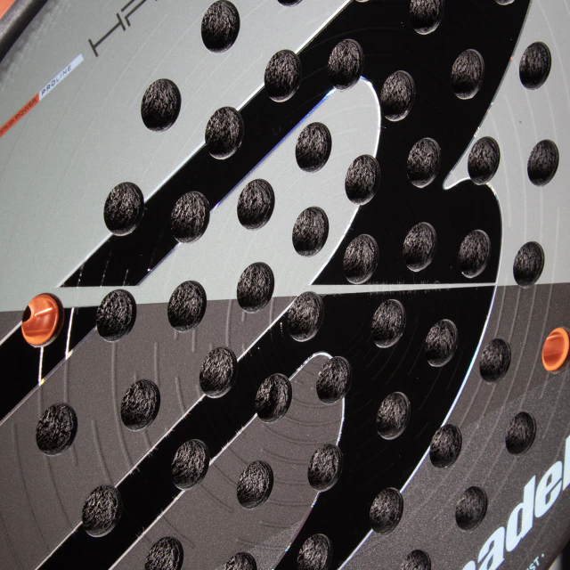 PALETA BULLPADEL HACK 04 COMFORT 26 - Imagen 5