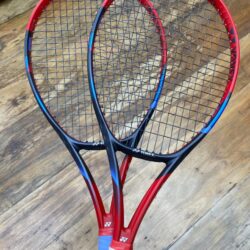 Raquetas Yonex Vcore 98 Scarlet usadas