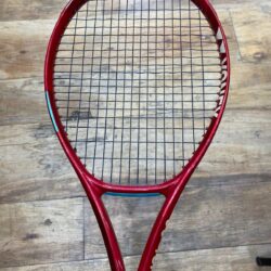 Raqueta Yonex Vcore 100 2026 usada